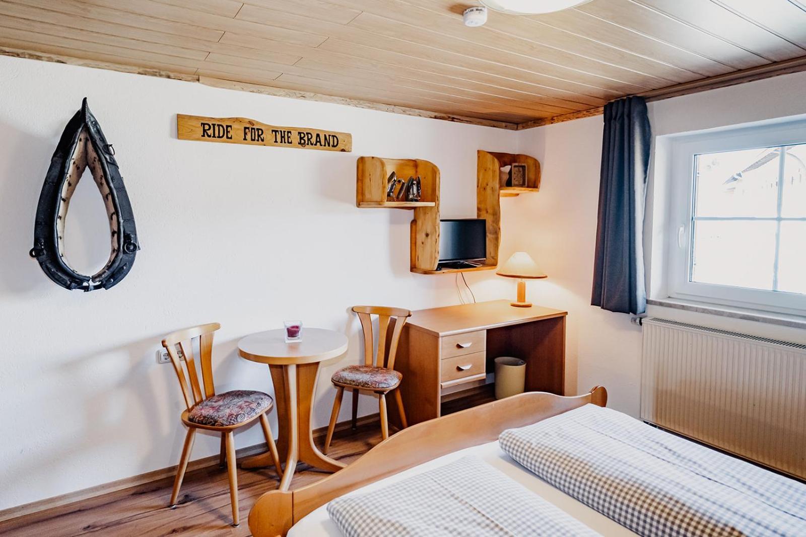 Landhotel Zum Matthiasl Bischofsreut Extérieur photo
