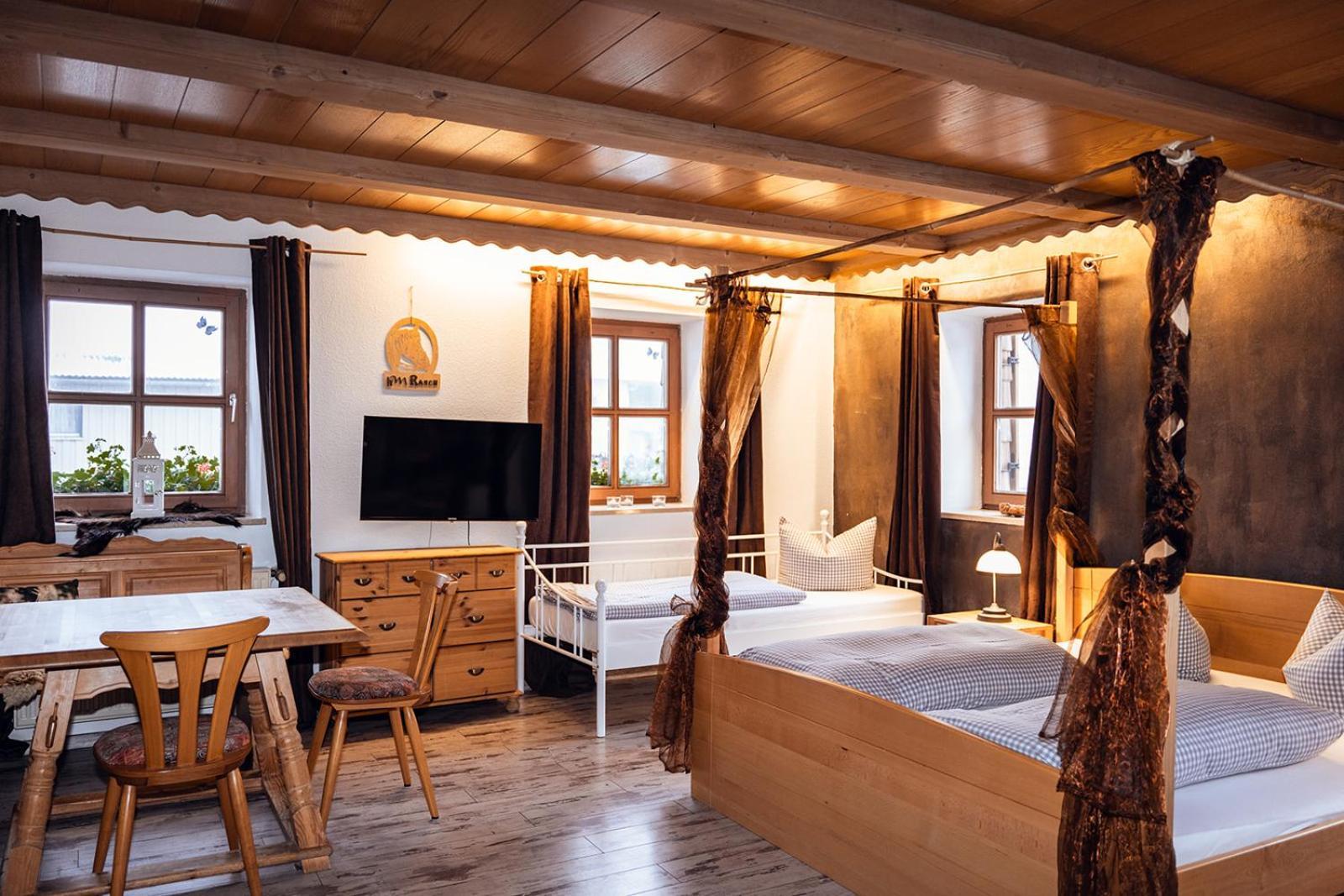 Landhotel Zum Matthiasl Bischofsreut Extérieur photo